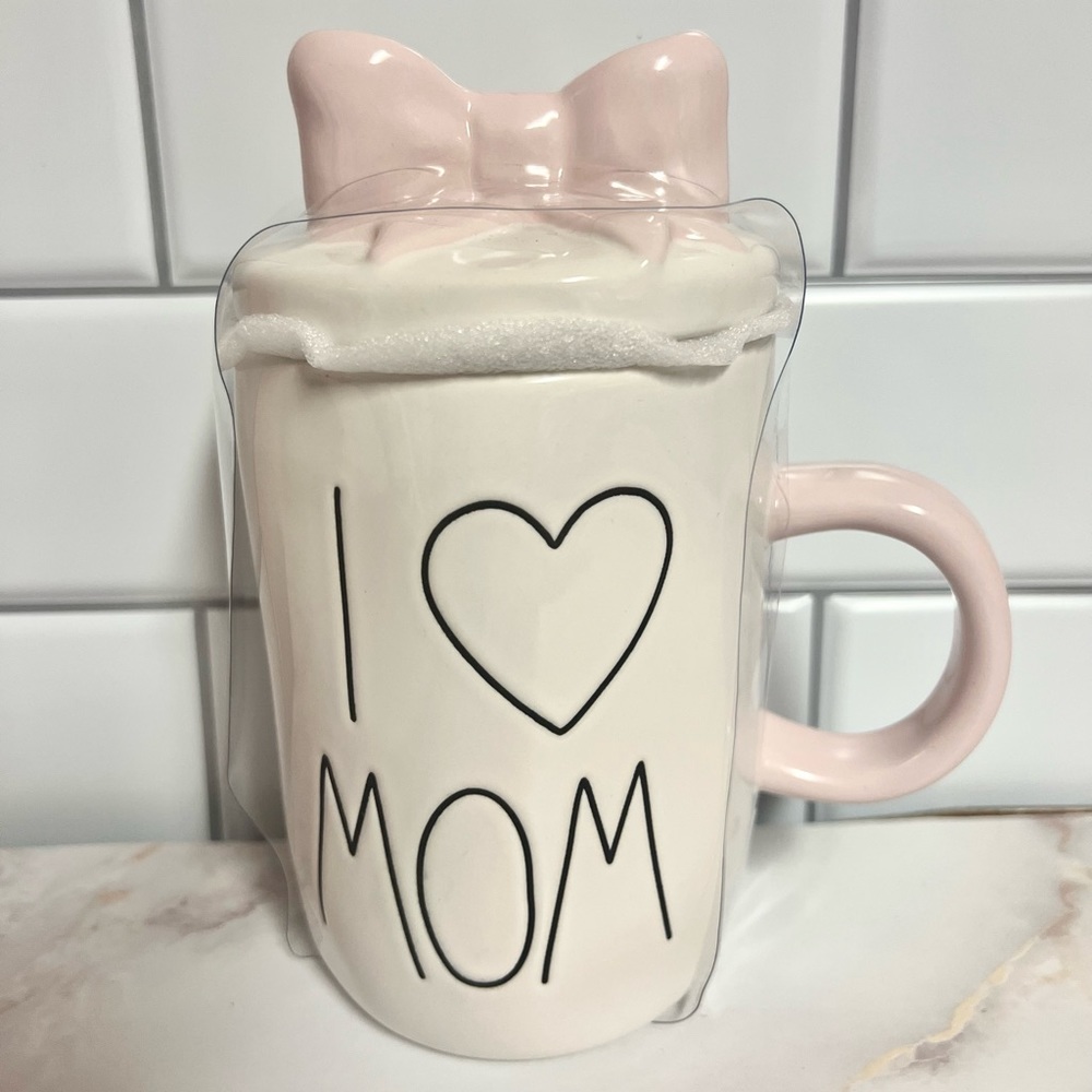 Rae Dunn I Love Mom Mug w/Lid